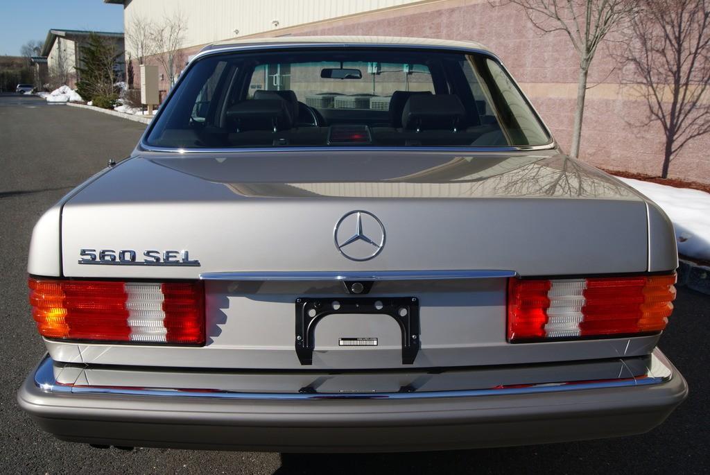 1990 Mercedes Benz 560SEL