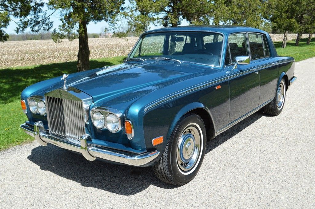 1979 Rolls Royce Silver Shadow sedan