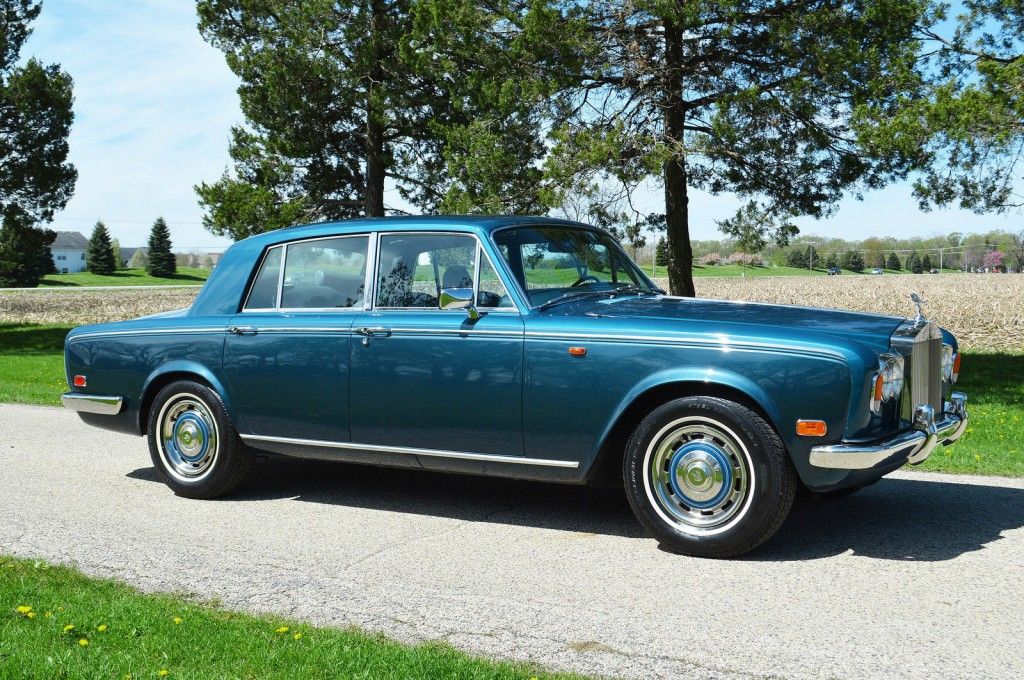 1979 Rolls Royce Silver Shadow sedan