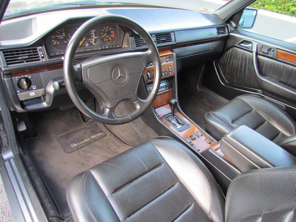 NICE 1993 Mercedes Benz 500E